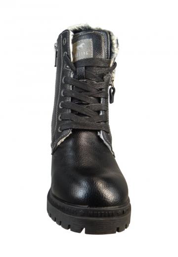 Зимние ботинки