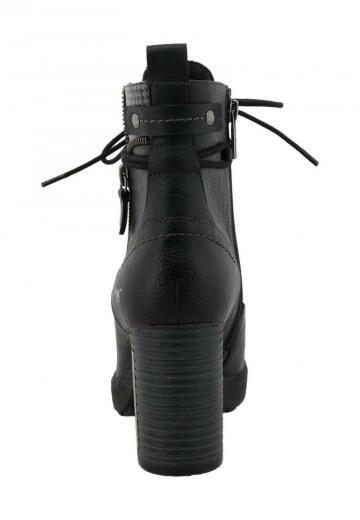 Ботинки на шнуровке