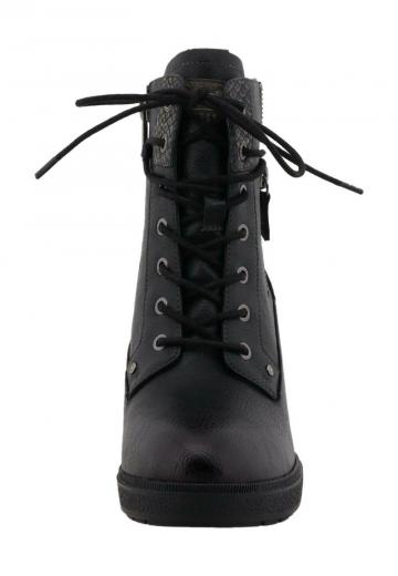 Ботинки на шнуровке