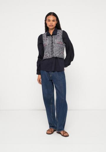 Короткая куртка