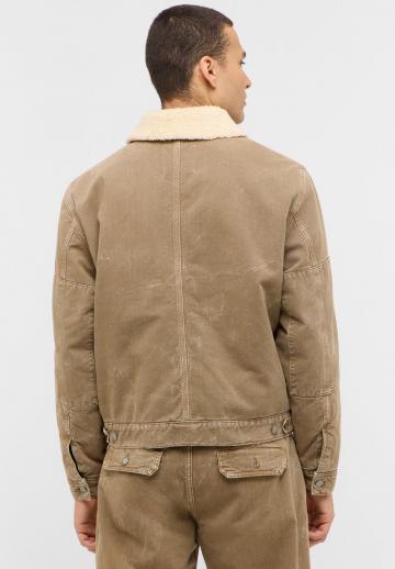 Джинсовая куртка