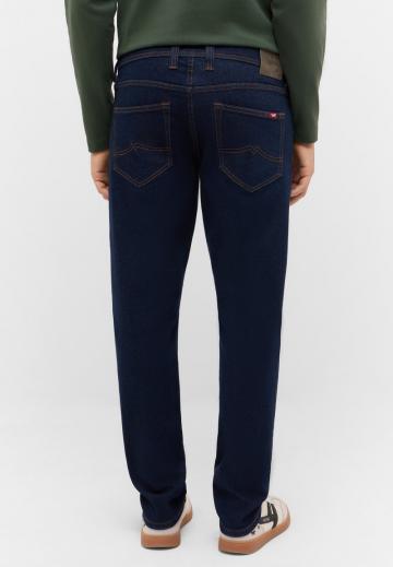 Узкие джинсы