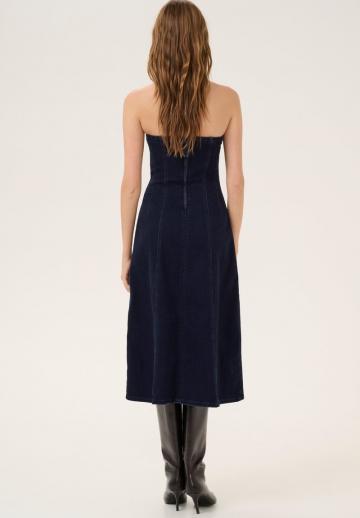 Платье без бретелек