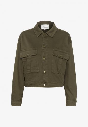 Куртка с накладнымит карманами