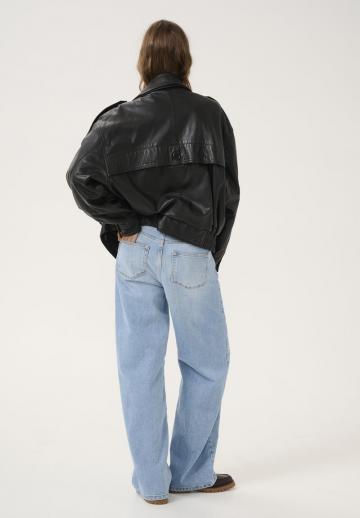 Кожаная куртка