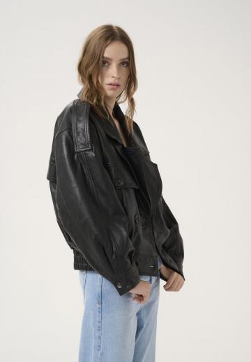 Кожаная куртка