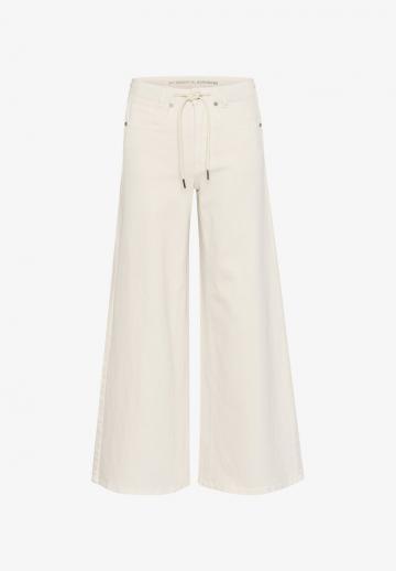 Клешеные джинсы