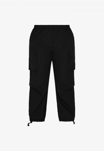 Брюки с накладными карманами