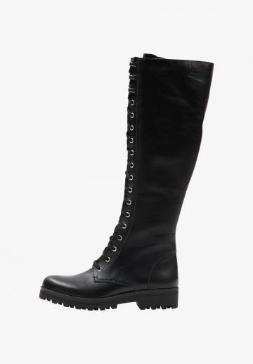 Сапоги на шнуровке