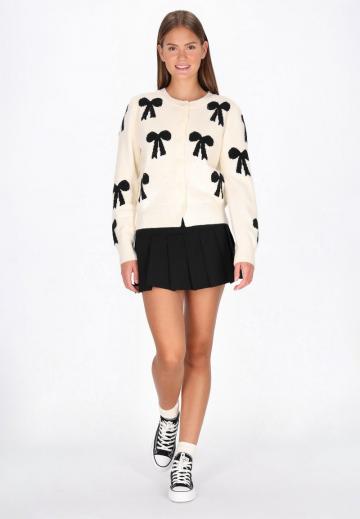 Жаккардовая вязаная кофта