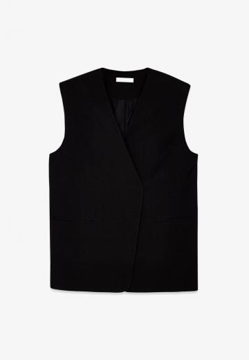 Длинный жилет