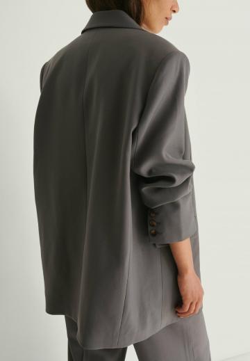 Длинный блейзер