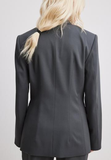 Короткое пальто