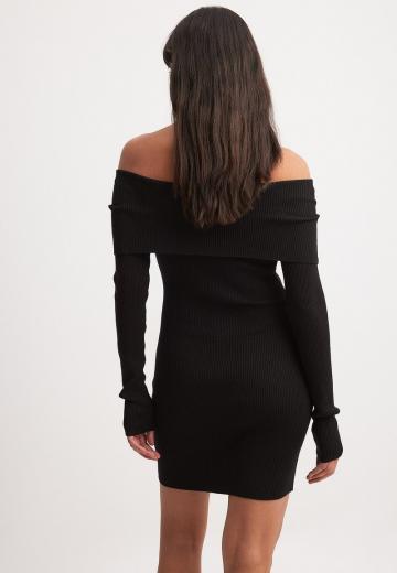 Платье футляр