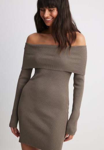 Платье футляр