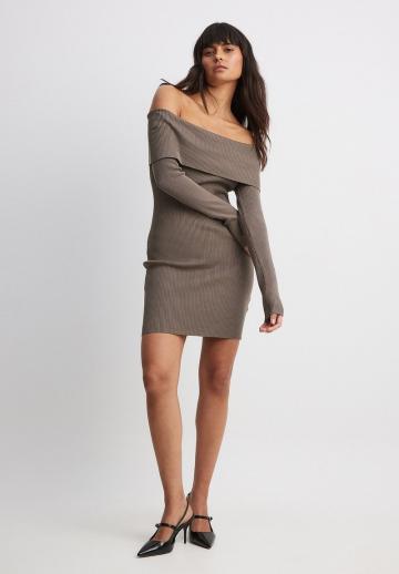 Платье футляр