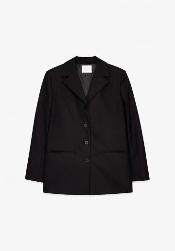 Короткое пальто