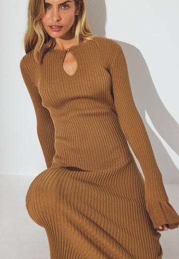 Вязаное платье