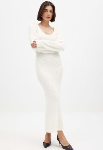 Вязаное платье