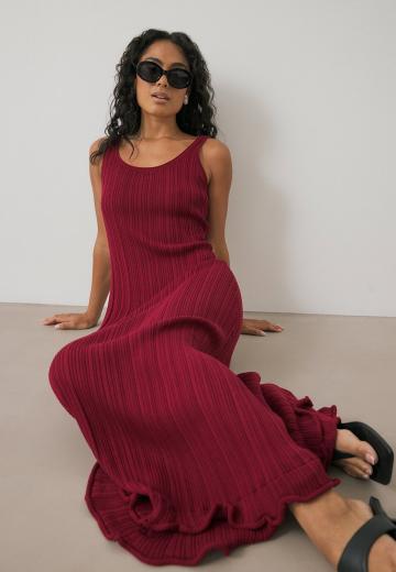 Вязаное платье