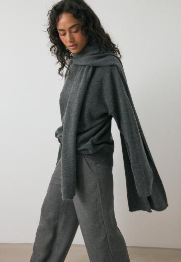 Длинный пуловер