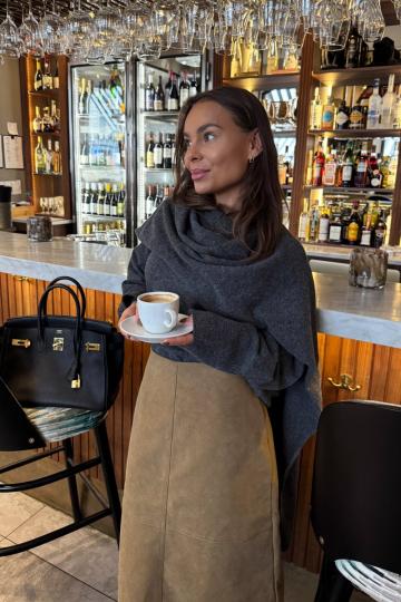 Длинный пуловер