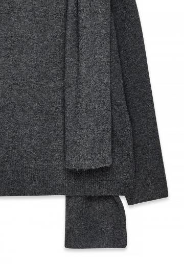 Длинный пуловер