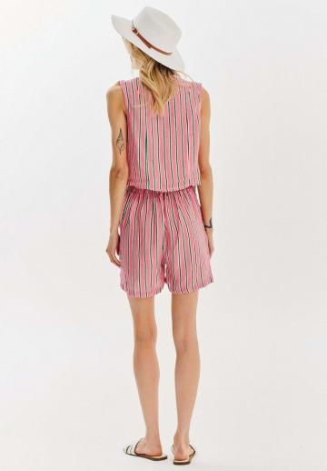 Джинсовая жилетка