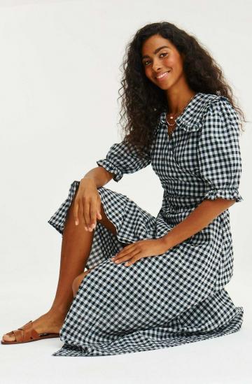 Платье футляр