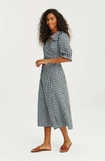 Платье футляр