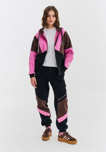 Спортивные штаны