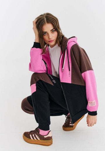 Спортивные штаны