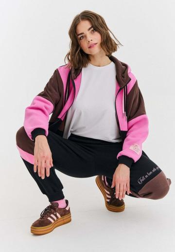 Спортивные штаны