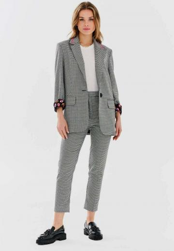 Короткое пальто