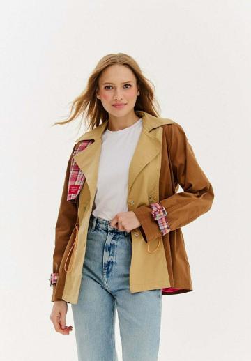 Короткое пальто