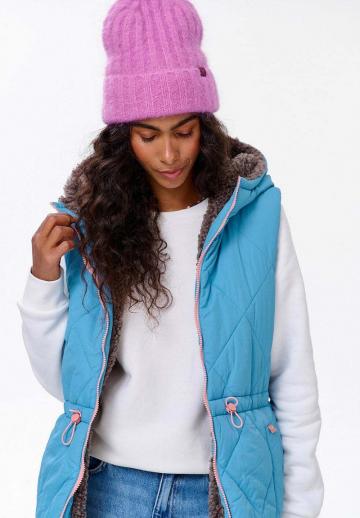 Длинный жилет