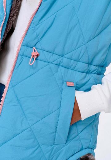 Длинный жилет