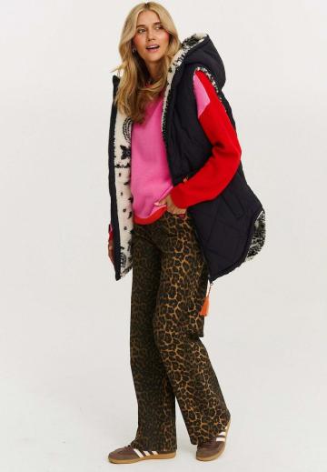 Длинный жилет