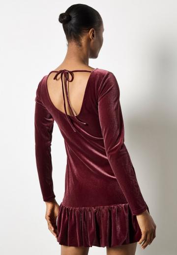 Короткое платье