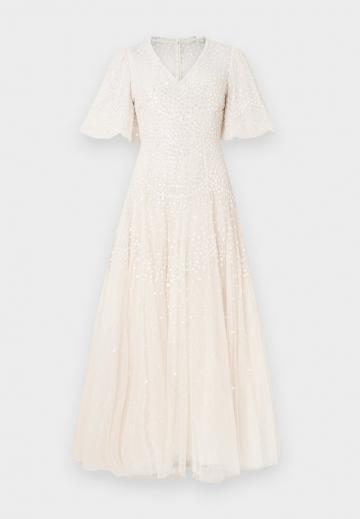 Длинное платье