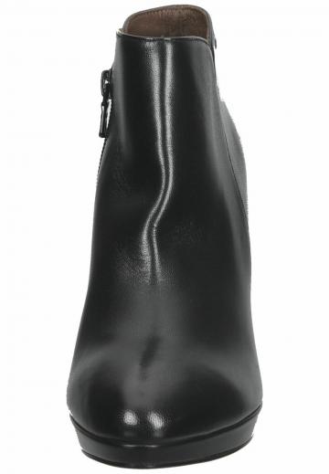 Полусапожки на высоком каблуке