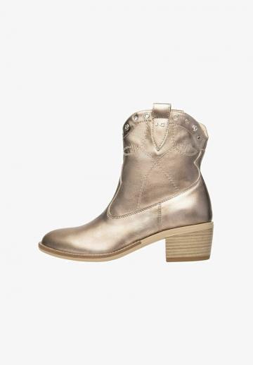 Ковбойские сапоги