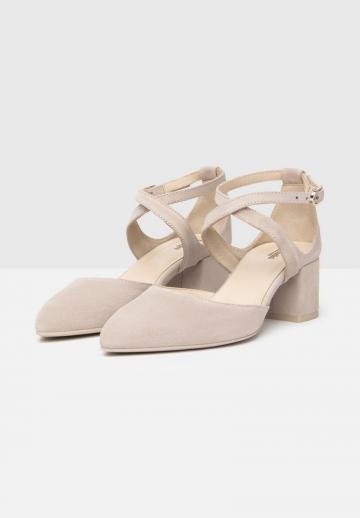 Туфли с ремешком