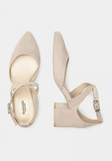 Туфли с ремешком