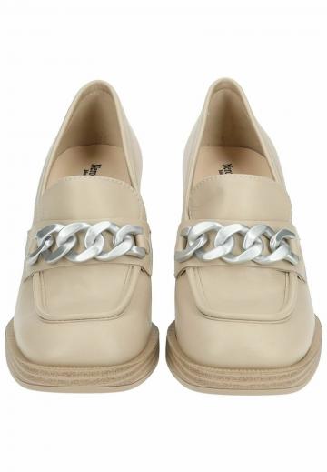 Туфли с высоким носом