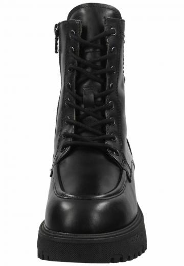 Ботинки на шнуровке