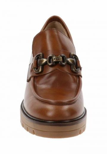 Туфли с высоким носом