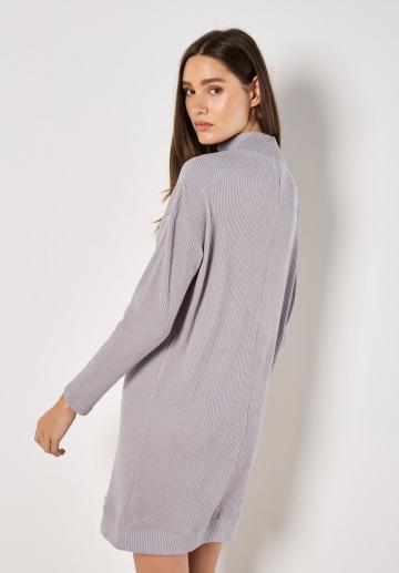 Вязаное платье