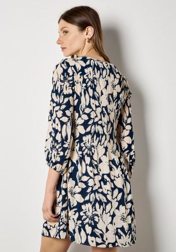 Короткое платье