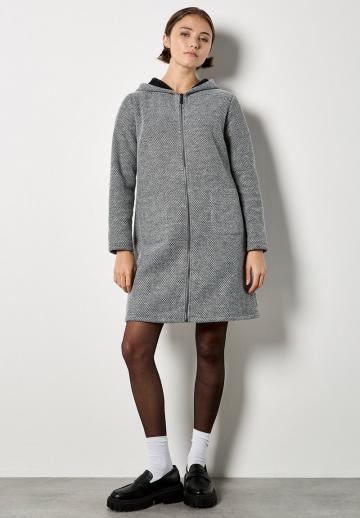 Короткое пальто